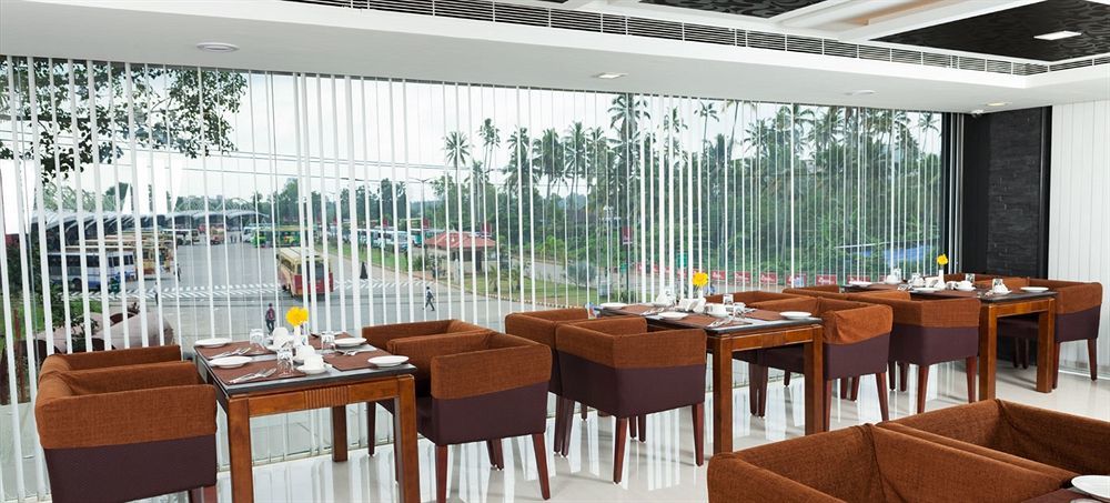 Hotel Abaam Cochin à Kochi Extérieur photo